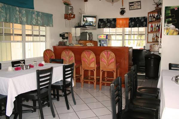 Nathan'S Lodge Kemps Bay Bagian luar foto